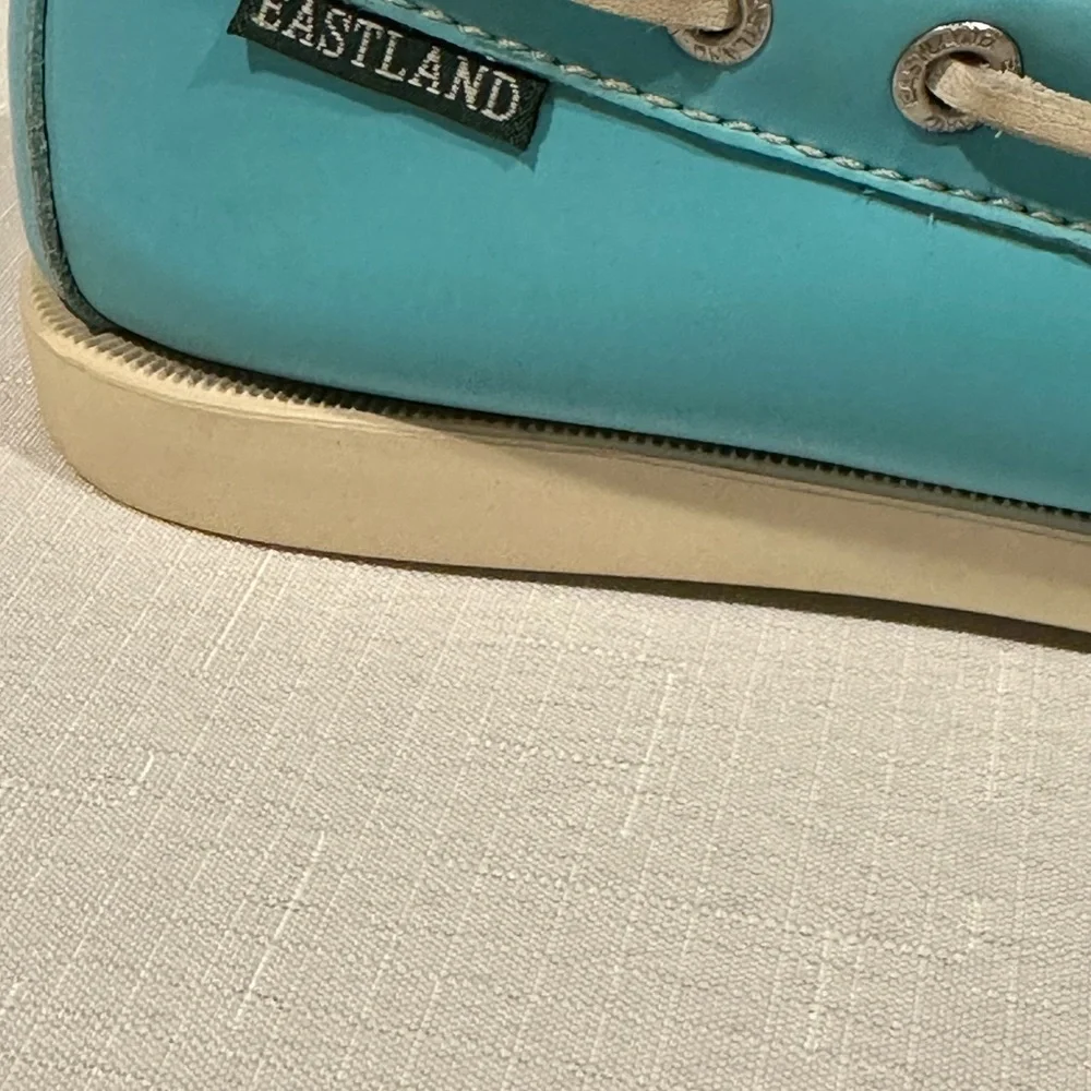 Eastland chic turquoise